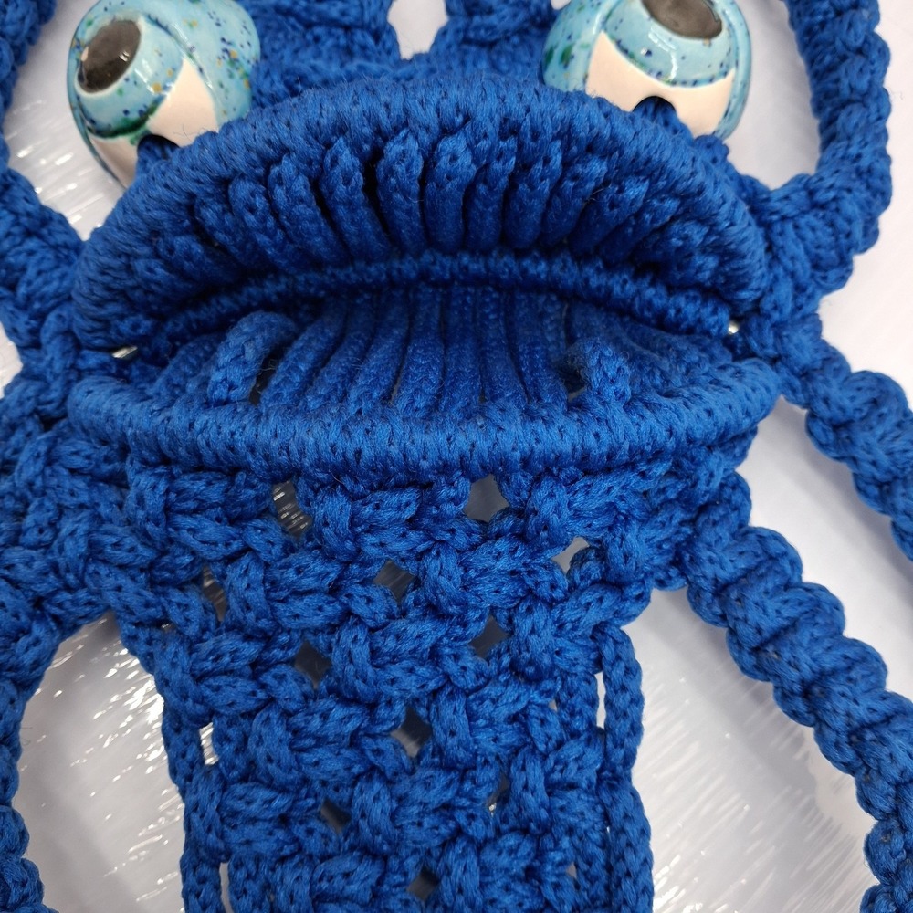VTG 1970s Frog Macrame Blue Towel Holder Wall Hanging Rack Wood MCM Retro 20" - Picture 5 of 8